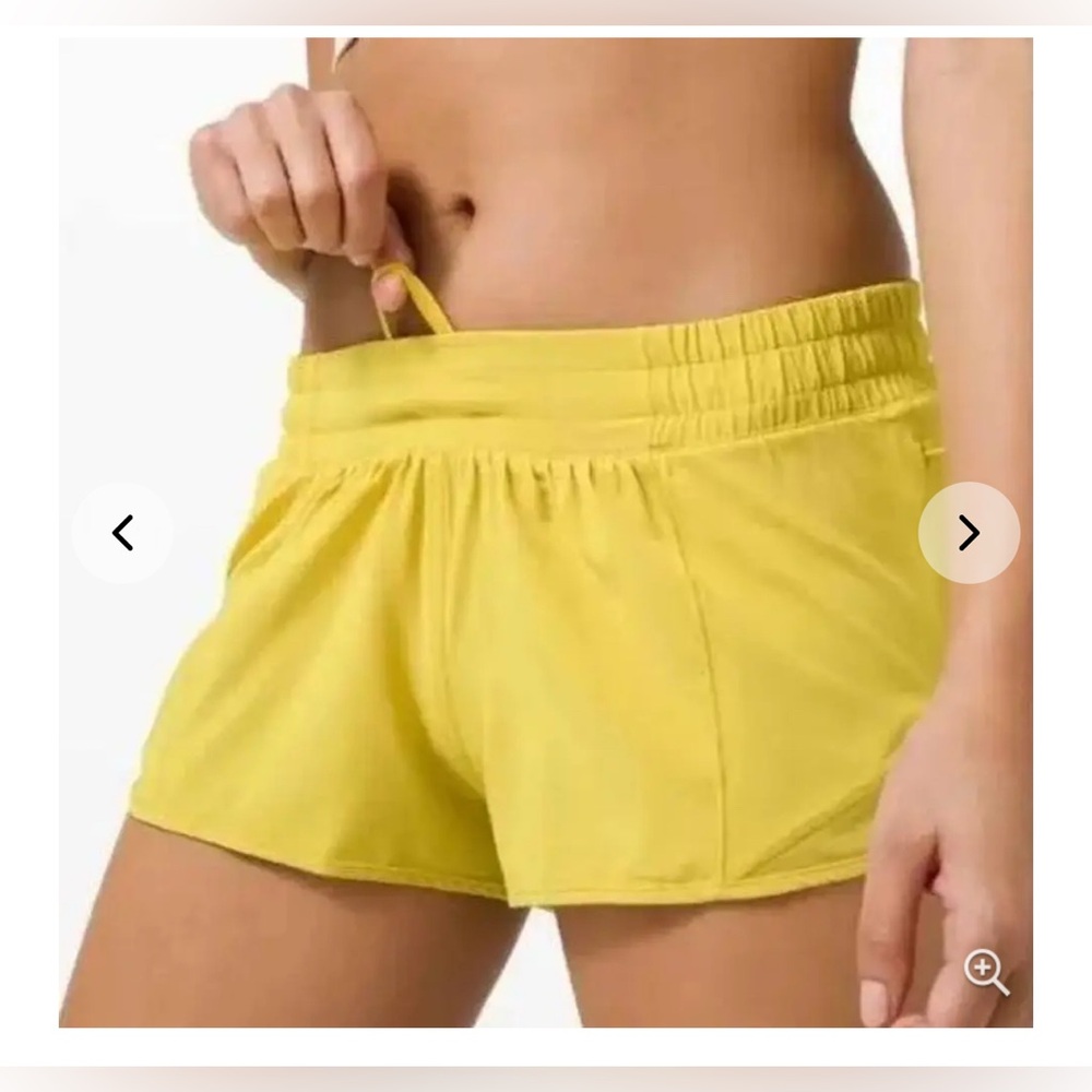 Lululemon Hotty Hot Short 2.5” - Size 6